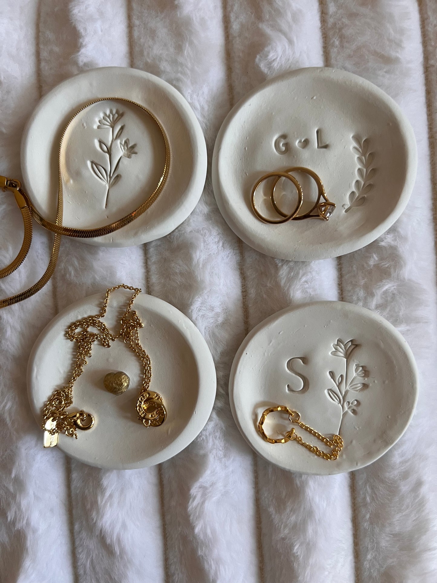 Rustic Clay Trinket Dish | Personalized Ring Dish with Initials | Custom Jewelry Holder for Bridesmaids, Weddings & Couples